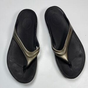 Oofos Women’s Oolala Luxe Flip flops Comfort Sandals S-470 Sz 11